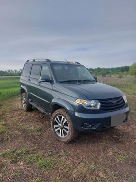 SUV     2015 , 700000 , 