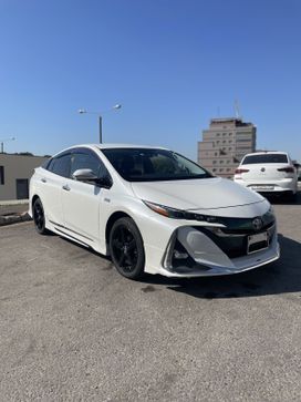  Toyota Prius PHV 2017 , 2250000 , 