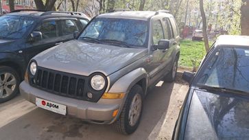 SUV   Jeep Cherokee 2006 , 560000 , 