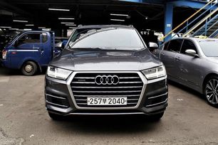 SUV   Audi Q7 2020 , 4650000 ,  