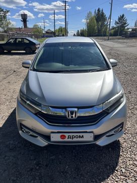  Honda Shuttle 2015 , 1600000 , 