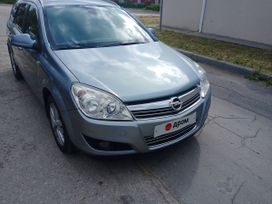 Универсал Opel Astra 2011 года, 800000 рублей, Симферополь