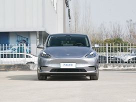 SUV   Tesla Model Y 2025 , 7430000 , 