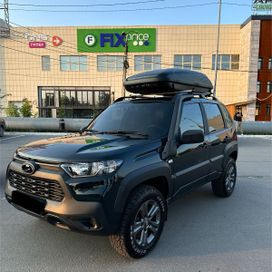 SUV      2023 , 1280000 , 