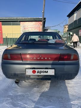  Nissan Laurel 1993 , 318000 , 