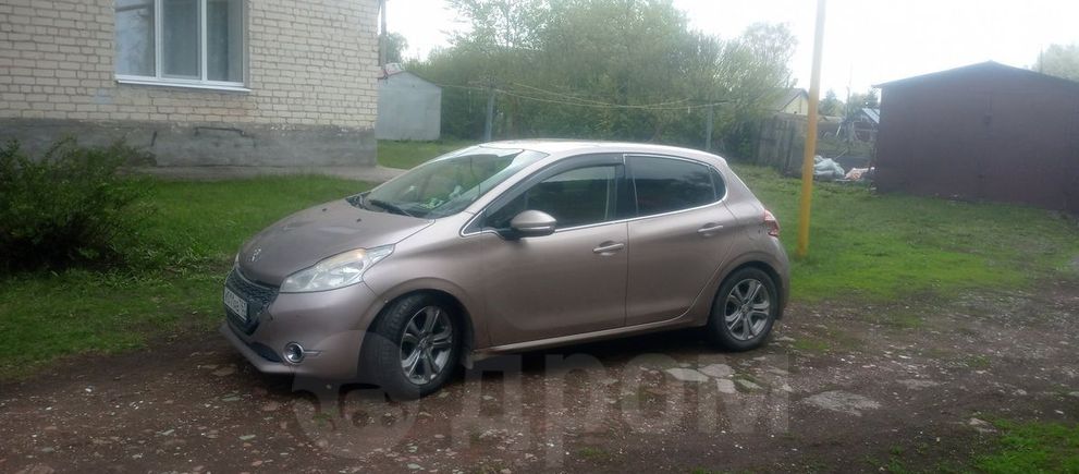  Peugeot 208 2013 , 580000 , 