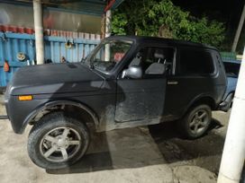  3   4x4 2121  2013 , 450000 , 