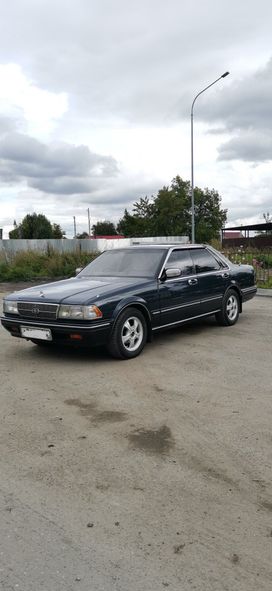  Nissan Gloria 1988 , 630000 , 