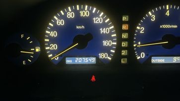  Toyota Progres 1989 , 750000 , 