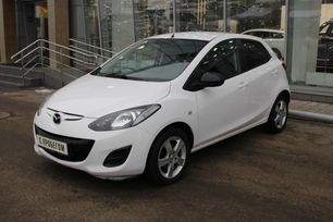  Mazda Mazda2 2013 , 1060000 , 