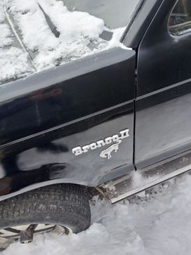  3  Ford Bronco II 1984 , 600000 , -