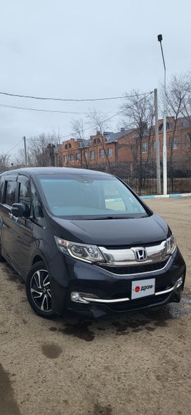   Honda Stepwgn 2015 , 1900000 , 