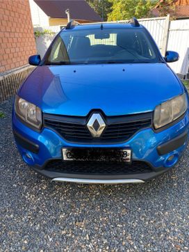  Renault Sandero 2016 , 700000 , 