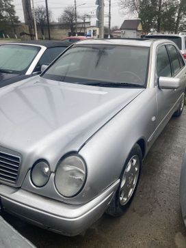  Mercedes-Benz E-Class 1995 , 200000 , 