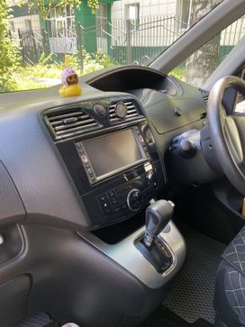    Nissan Serena 2011 , 1100000 , -