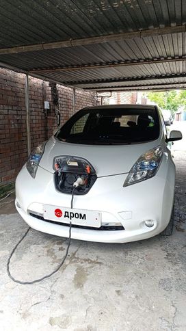  Nissan Leaf 2014 , 610000 , 