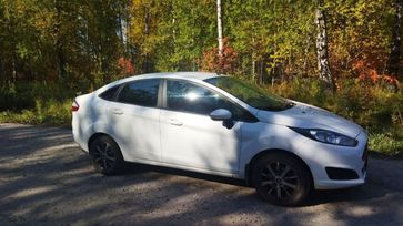 Ford Fiesta 2015 , 1050000 , 