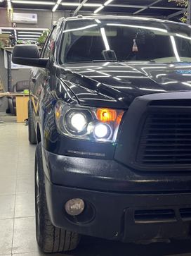  Toyota Tundra 2010 , 2100000 , 