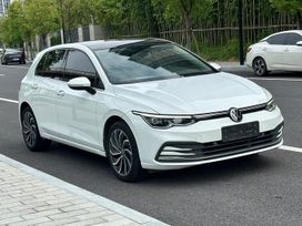  Volkswagen Golf 2022 , 1900000 , 