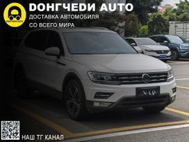 SUV   Volkswagen Tiguan L 2021 , 2240000 , 