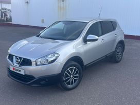 SUV   Nissan Qashqai 2013 , 830000 , 