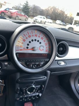 3  MINI Hatch 2011 , 990000 , 