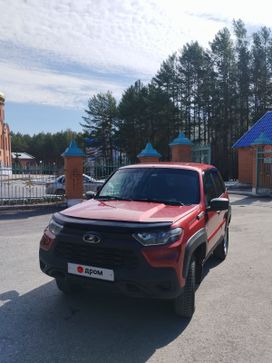 SUV      2021 , 965000 , 