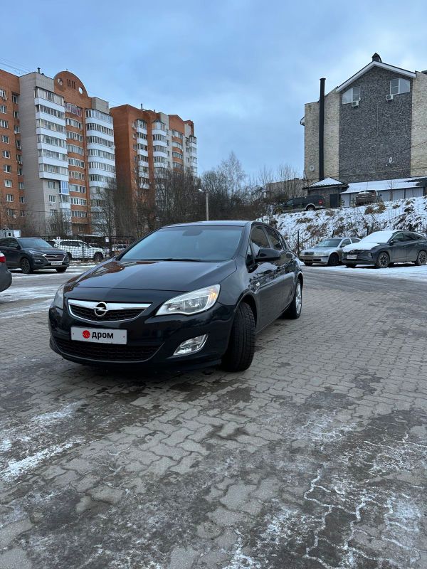  Opel Astra 2011 , 900000 , 