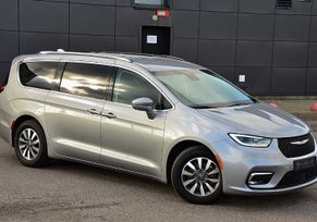    Chrysler Pacifica 2021 , 2879000 , 