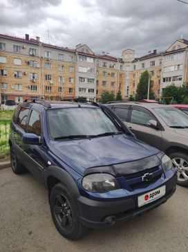 SUV   Chevrolet Niva 2018 , 830000 , 