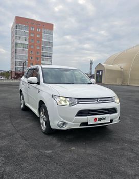 SUV   Mitsubishi Outlander 2013 , 1800000 , -