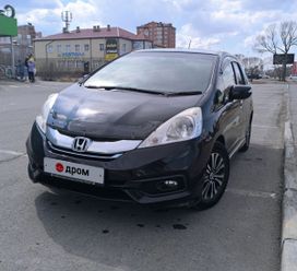  Honda Fit Shuttle 2013 , 900000 , 