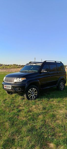 SUV     2018 , 1000000 , 