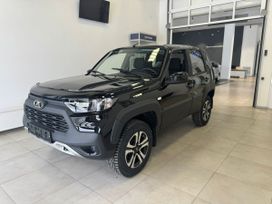 SUV      2025 , 1283200 , 