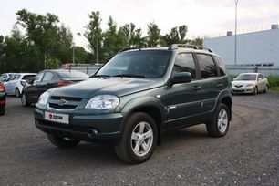 SUV   Chevrolet Niva 2013 , 550000 ,  