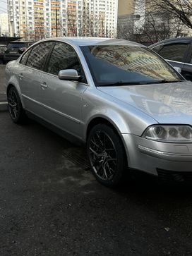  Volkswagen Passat 2003 , 670000 , 