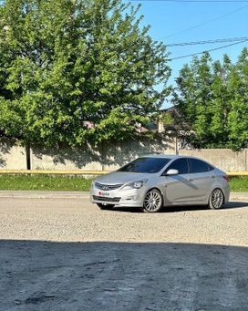  Hyundai Solaris 2015 , 900000 , 
