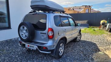 SUV   Chevrolet Niva 2012 , 650000 , 