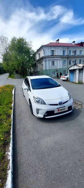  Toyota Prius 2014 , 1200000 , 