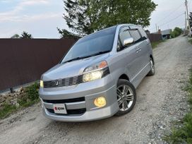    Toyota Voxy 2003 , 975000 , 