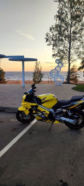   Honda CBR 600F4i 2002 , 430000 , -