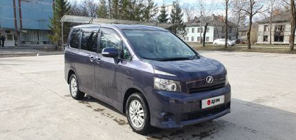    Toyota Voxy 2008 , 1450000 , 