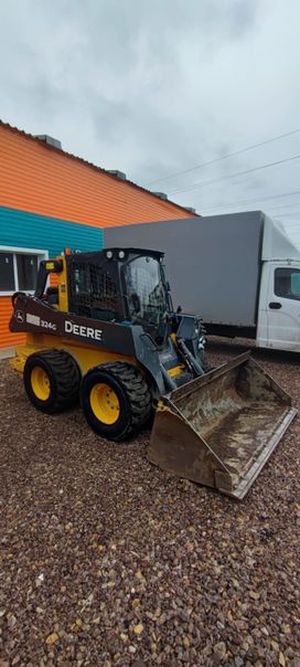 - John Deere 324G 2020 , 6200000 , 