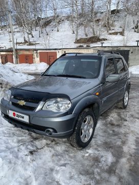 SUV   Chevrolet Niva 2010 , 450000 , 