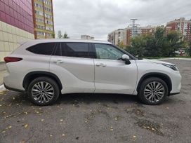 SUV   Toyota Highlander 2024 , 5700000 , 