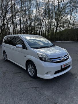    Toyota Isis 2011 , 1230000 , 