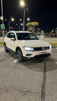SUV   Volkswagen Tiguan 2018 , 1920000 , -