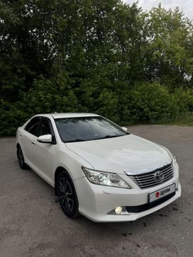  Toyota Camry 2011 , 1700000 , 
