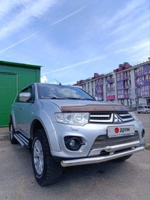  Pajero Sport 2013