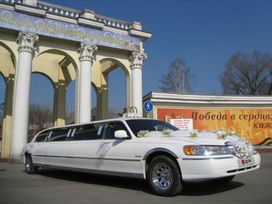  Lincoln Town Car 2001 , 500000 , 